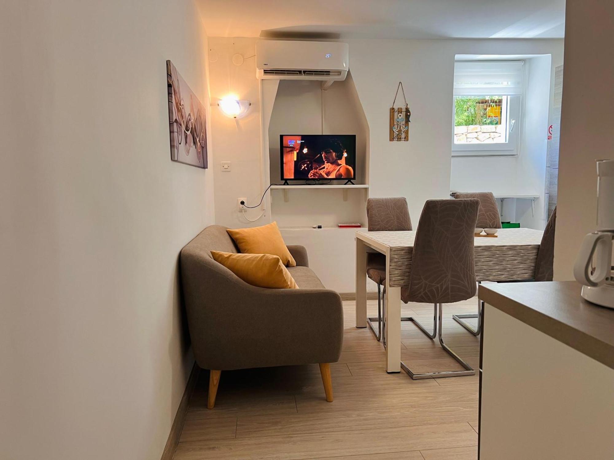 Apartman Gabriela Mali Lošinj Extérieur photo